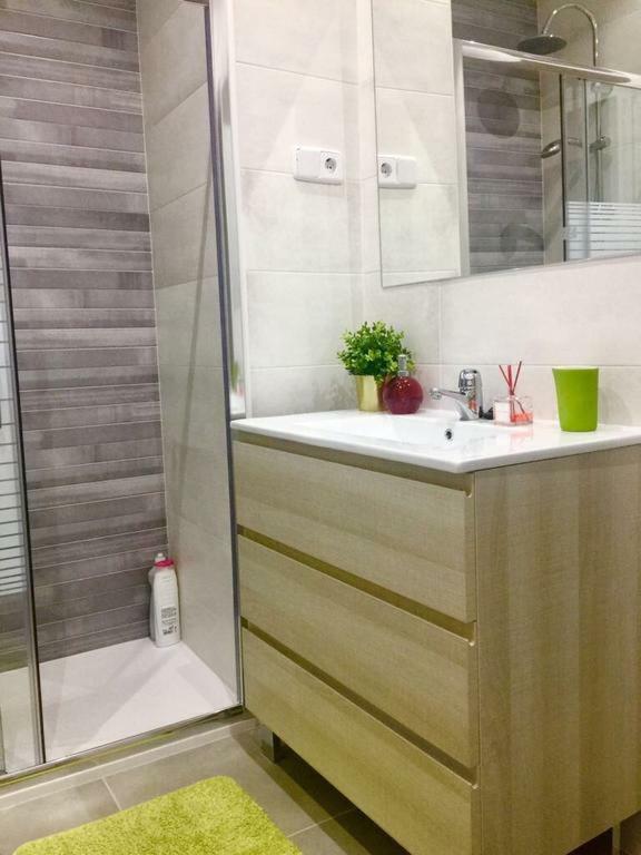Apartamento Avenida De Portugal Logroño Esterno foto