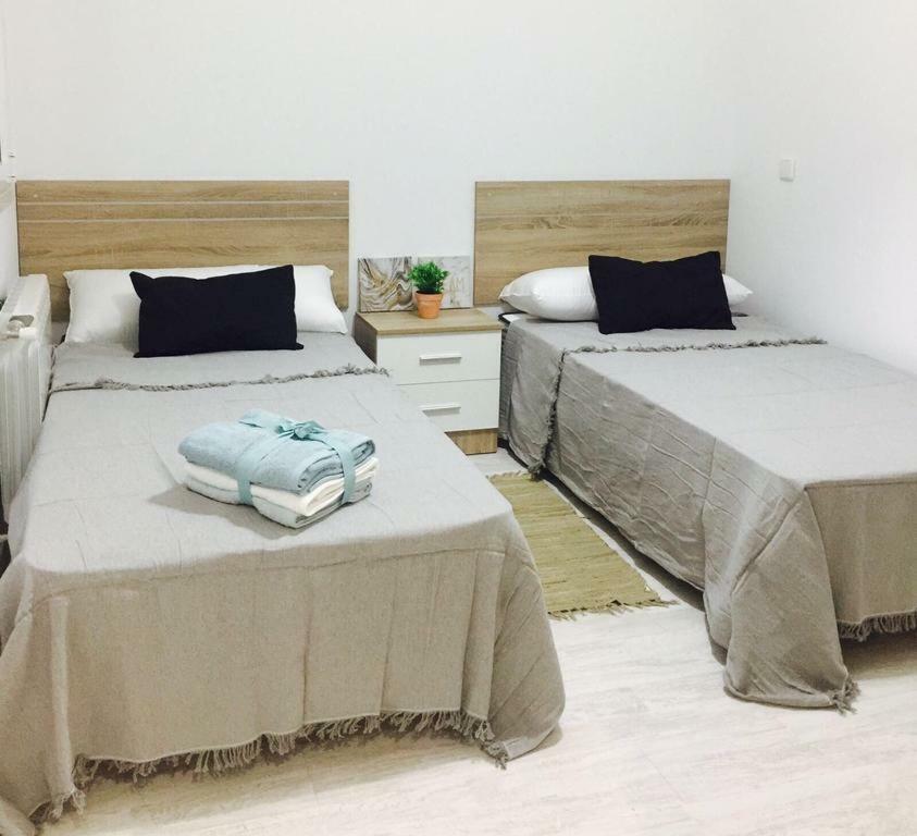 Apartamento Avenida De Portugal Logroño Esterno foto